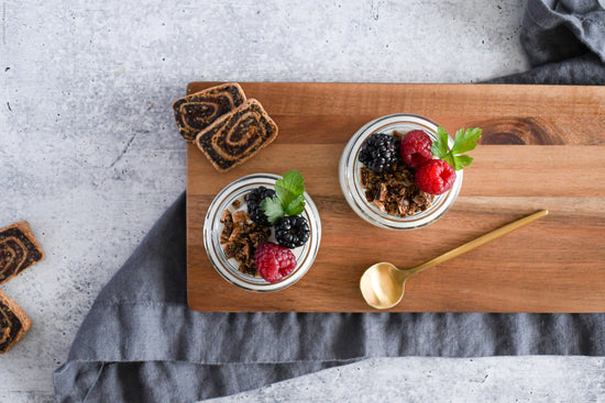Yogurt with date swirls